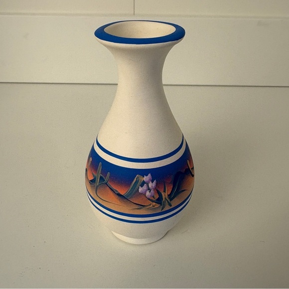 Handpainted Southwestern Desert Bud Vase New West Pottery - Picture 3 of 7
